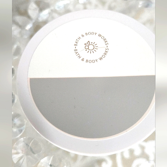 Clay face Mask • Bath & Body Works - Picture 4 of 7